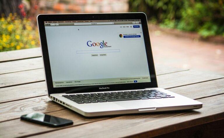 Comment Apparaître en Première Page de Google Gratuitement: Guide Complet