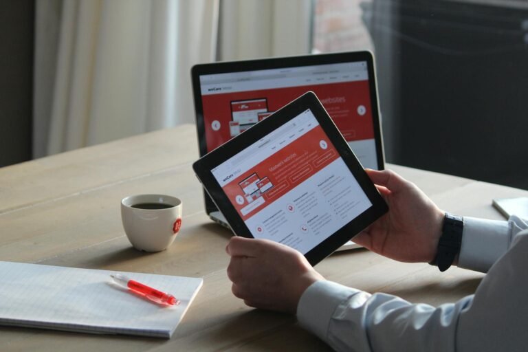 Guide création site vitrine qui vend : les éléments indispensables pour convertir vos visiteurs en clients